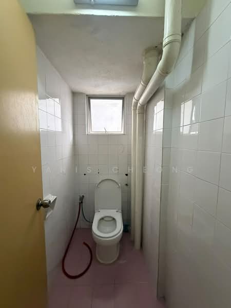 Office for Rent in Kepong (Kuala Lumpur) - Yanis Cheong - Bathroom - PropertyGuru.com.my