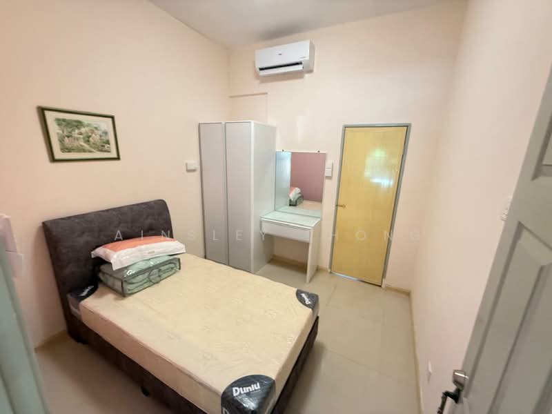 Rumah Teres 3 Tingkat untuk Disewa di Ipoh (Perak) - Ainsley Thong - Bedroom - PropertyGuru.com.my