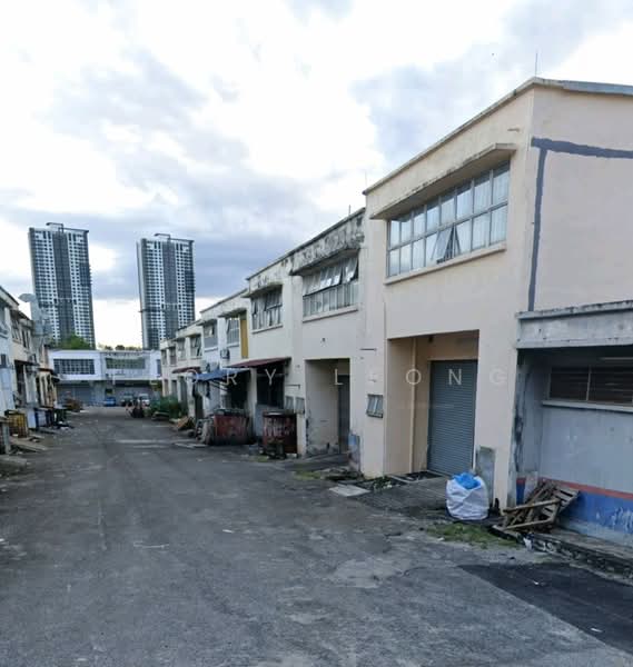 Factory for Rent in Taman Industri Pusat Bandar Puchong (Puchong) - Flory Leong - Exterior - PropertyGuru.com.my