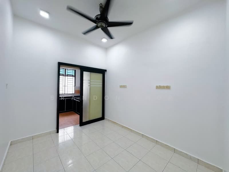 Rumah Teres 2 Tingkat untuk Dijual di Taman Bestari Indah (Ulu Tiram) - Brandon Khor - PropertyGuru.com.my