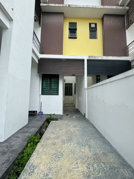 Semi-Detached House for Sale in Bemban (Melaka) - BL Bong - PropertyGuru.com.my