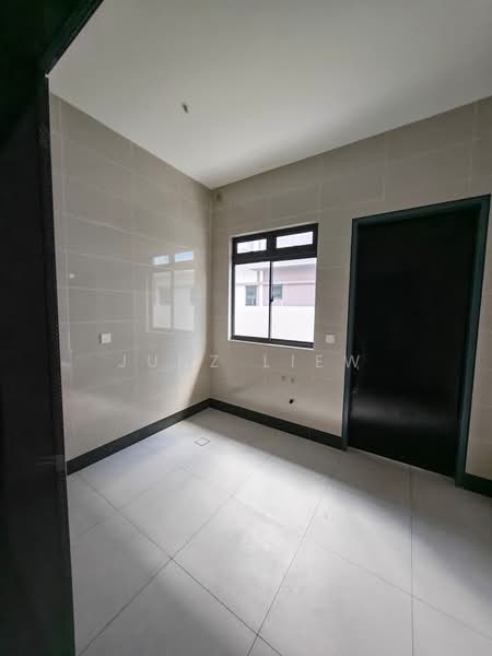 Semi-Detached House for Sale in Bandar Uda Utama (Johor Bahru) - Junz Liew - PropertyGuru.com.my