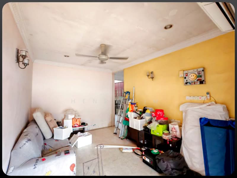 Rumah Teres 1 Tingkat untuk Dijual di Petaling Jaya (Selangor) - Henry Lim - Living Room - PropertyGuru.com.my