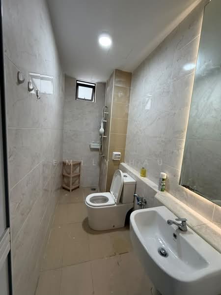 Servis Apartment untuk Disewa di D'Summit Residences - Emily Hau - Bathroom - PropertyGuru.com.my