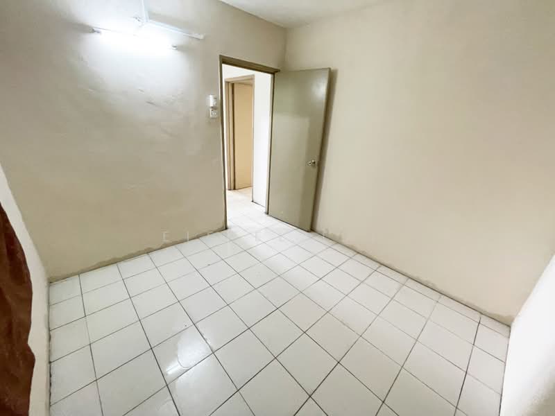 Apartment for Rent at Apartment Taman Topaz - Eiffel Lai - Interior - PropertyGuru.com.my