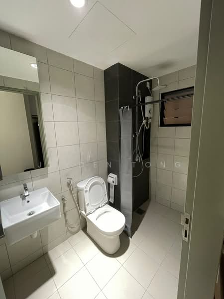 Kediaman Servis untuk Disewa di D'Vine - Jayden Tong - Bathroom - PropertyGuru.com.my