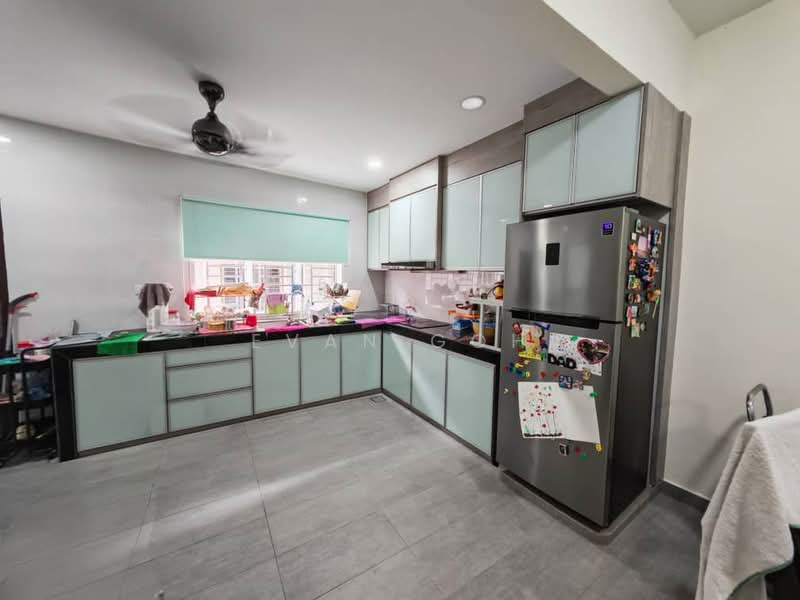 Rumah Teres untuk Dijual di Taman Aman Putra (Puchong) - Evan Goh - Kitchen - PropertyGuru.com.my