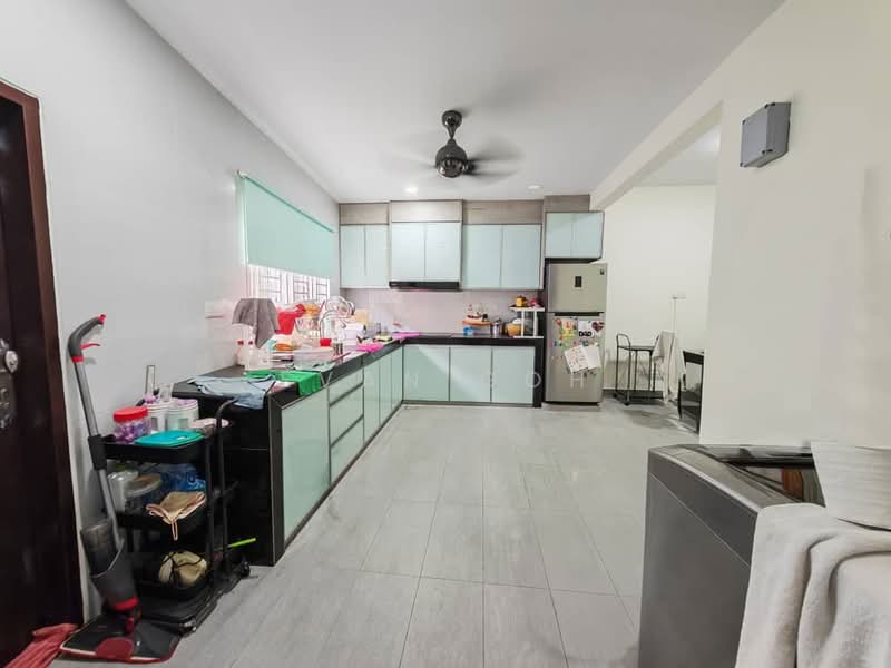Rumah Teres untuk Dijual di Taman Aman Putra (Puchong) - Evan Goh - Kitchen - PropertyGuru.com.my