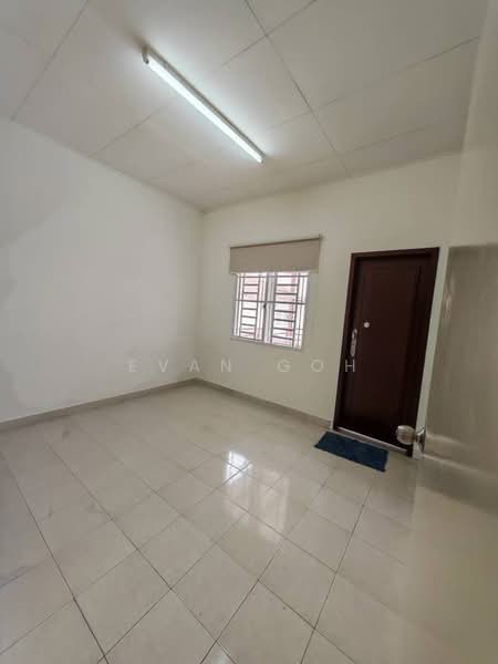 Rumah Teres untuk Dijual di Taman Aman Putra (Puchong) - Evan Goh - Interior - PropertyGuru.com.my