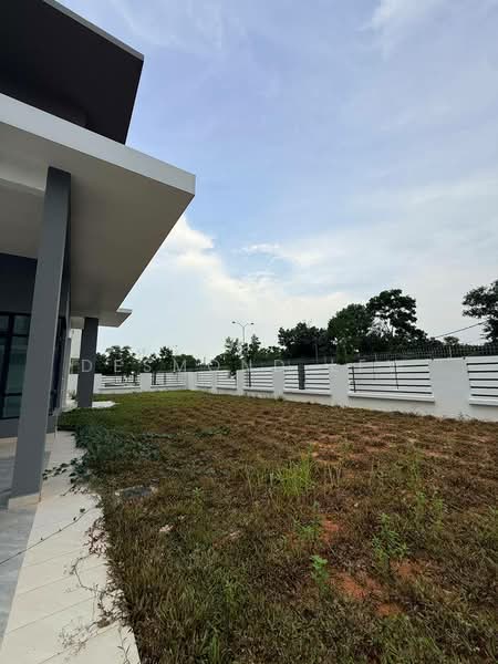 Rumah Teres 2 Tingkat untuk Disewa di Johor Bahru (Johor) - Desmond Lew - Exterior - PropertyGuru.com.my