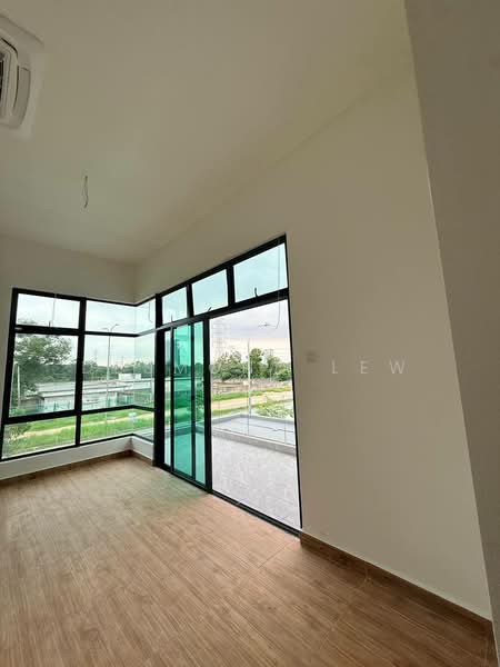 Rumah Teres 2 Tingkat untuk Disewa di Johor Bahru (Johor) - Desmond Lew - View - PropertyGuru.com.my