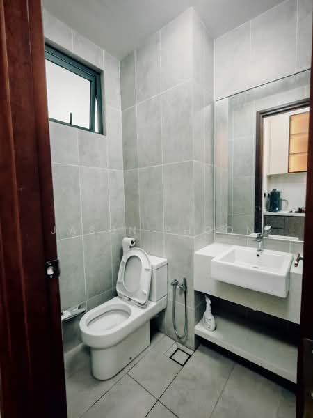 Kondominium untuk Dijual di Queens Residences Q2 @ Queens Waterfront - Jason Phoon - Bathroom - PropertyGuru.com.my