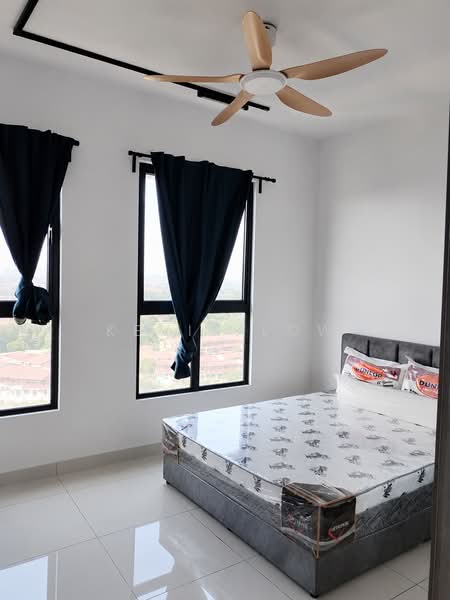 Servis Apartment untuk Disewa di TRIO By Setia - KEVIN LOW - Bedroom - PropertyGuru.com.my
