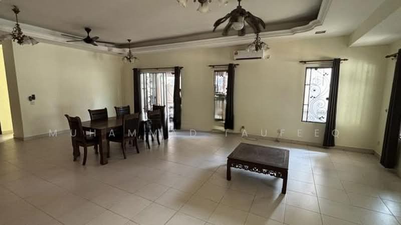 Semi-Detached House for Rent in Setia Damai (Setia Alam) - Muhammad Taufeeq - Dining Room - PropertyGuru.com.my