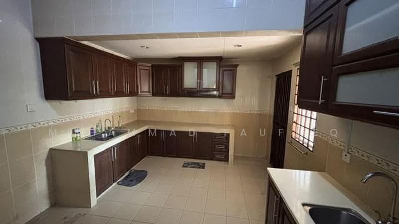 Semi-Detached House for Rent in Setia Damai (Setia Alam) - Muhammad Taufeeq - Kitchen - PropertyGuru.com.my
