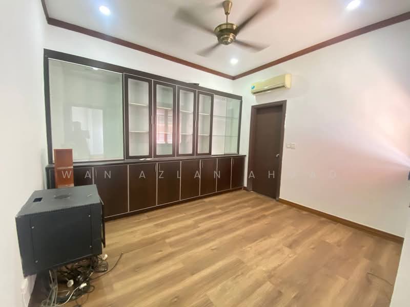 Terraced House for Rent in Bukit Jelutong (Shah Alam) - Wan Azlan Ahmad - PropertyGuru.com.my