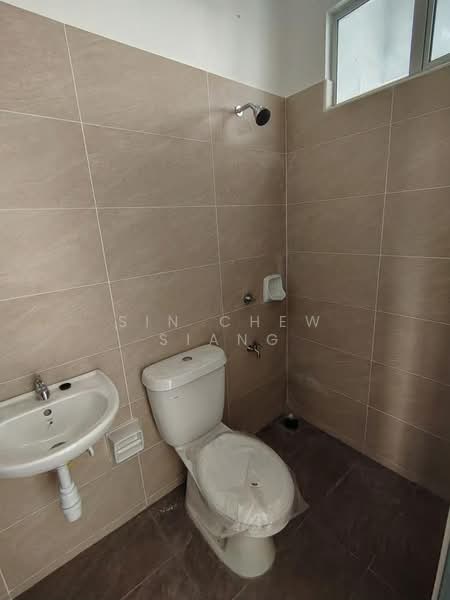 Terraced House for Sale in Bandar Dato Onn (Tebrau) - Sin Chew Siang - Bathroom - PropertyGuru.com.my