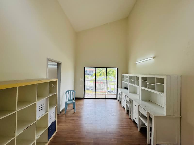 Rumah Teres 2 Tingkat untuk Dijual di Cahaya Spk (Shah Alam) - Nahathir Shahabudin - Study - PropertyGuru.com.my