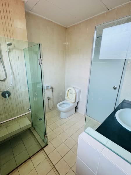Rumah Teres 2 Tingkat untuk Dijual di Cahaya Spk (Shah Alam) - Nahathir Shahabudin - Bathroom - PropertyGuru.com.my