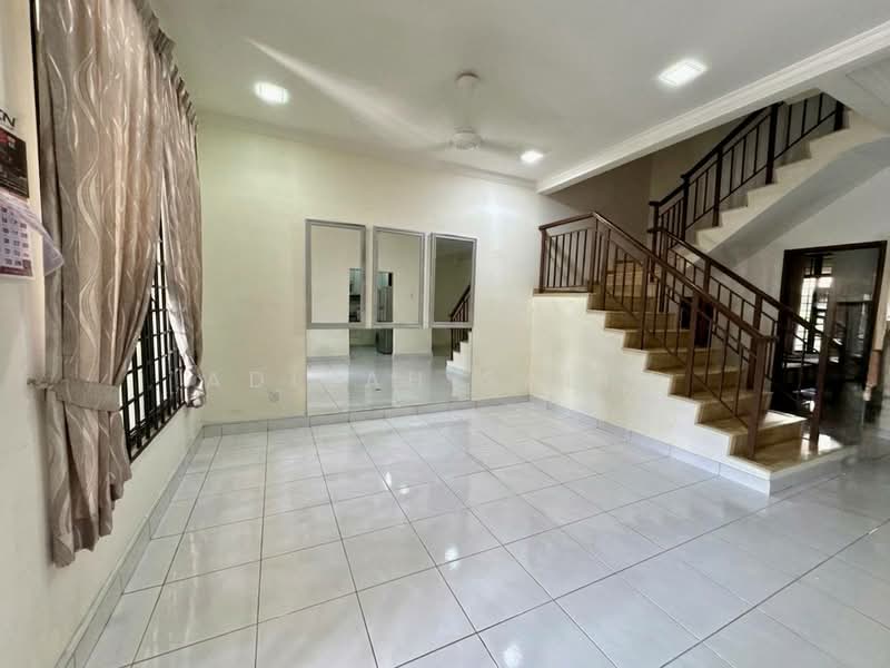 Rumah Teres untuk Dijual di Putrajaya (Putrajaya) - Adibah Salim - Living Room - PropertyGuru.com.my