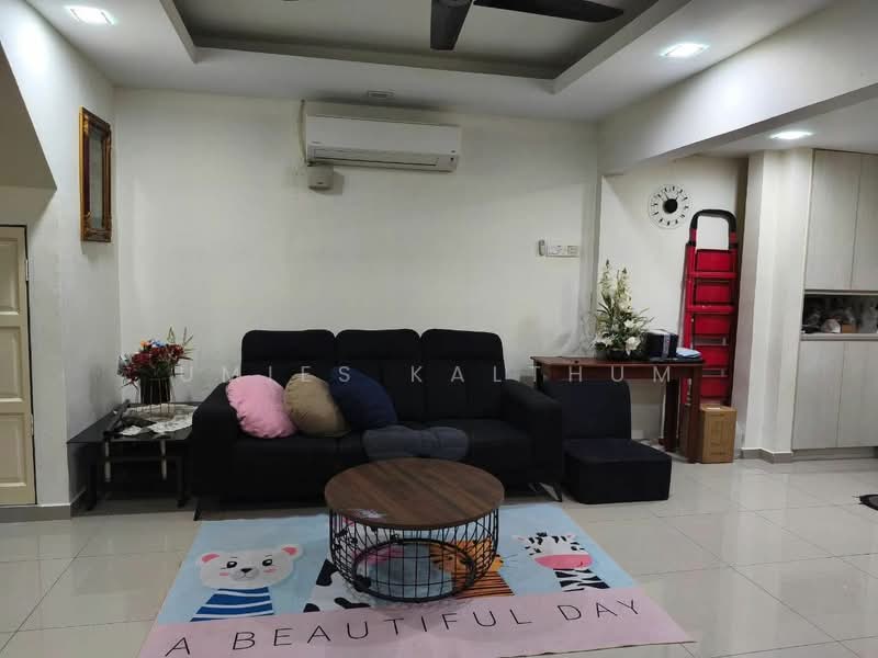 Rumah Teres 2 Tingkat untuk Dijual di Sungai Buloh (Selangor) - Umies Kalthum - Living Room - PropertyGuru.com.my