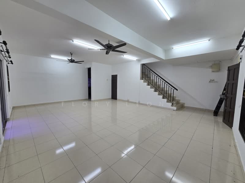 2-storey Terraced House for Sale in Sepang (Selangor) - Flory Leong - Living Room - PropertyGuru.com.my