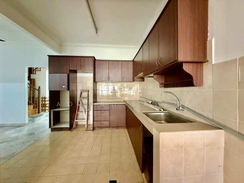 Rumah Teres 2 Tingkat untuk Dijual di Usj 22 (Subang Jaya) - Adibah Salim - Kitchen - PropertyGuru.com.my