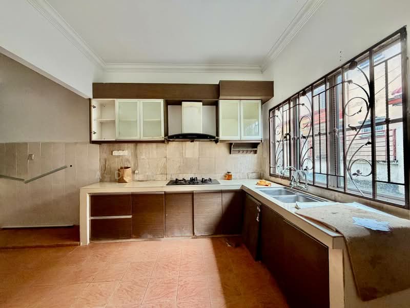 Rumah Teres 2 Tingkat untuk Dijual di Usj 22 (Subang Jaya) - Adibah Salim - Kitchen - PropertyGuru.com.my