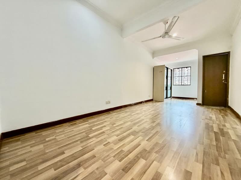 Rumah Teres 2 Tingkat untuk Dijual di Usj 22 (Subang Jaya) - Adibah Salim - Living Room - PropertyGuru.com.my