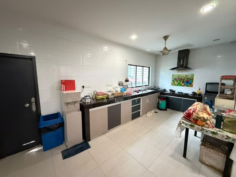 2-storey Terraced House for Sale in Rawang (Selangor) - Roman Yap - Kitchen - PropertyGuru.com.my