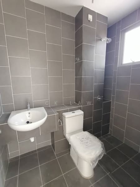 Rumah Teres 2-Tingkat untuk Disewa di Semenyih (Selangor) - CK Law - Bathroom - PropertyGuru.com.my