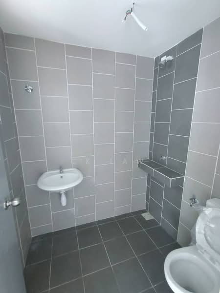 Rumah Teres 2-Tingkat untuk Disewa di Semenyih (Selangor) - CK Law - Bathroom - PropertyGuru.com.my