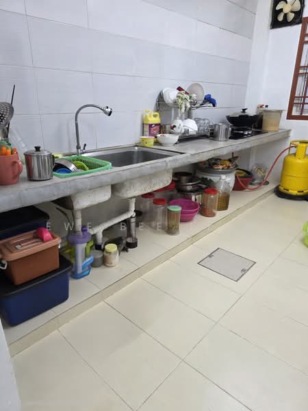 Rumah Teres 2 Tingkat untuk Dijual di Taman Plentong Baru (Masai) - Ewe Bee Leng - Kitchen - PropertyGuru.com.my