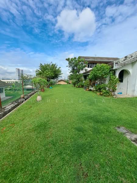 Rumah Berkembar untuk Dijual di Kampung Tunku (Petaling Jaya) - Michelle Tai - PropertyGuru.com.my