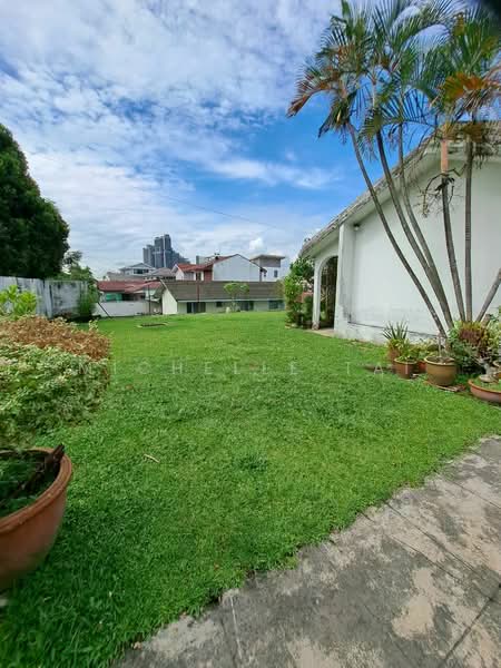 Rumah Berkembar untuk Dijual di Kampung Tunku (Petaling Jaya) - Michelle Tai - PropertyGuru.com.my