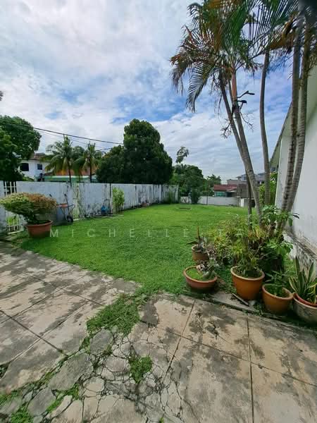 Rumah Berkembar untuk Dijual di Kampung Tunku (Petaling Jaya) - Michelle Tai - PropertyGuru.com.my