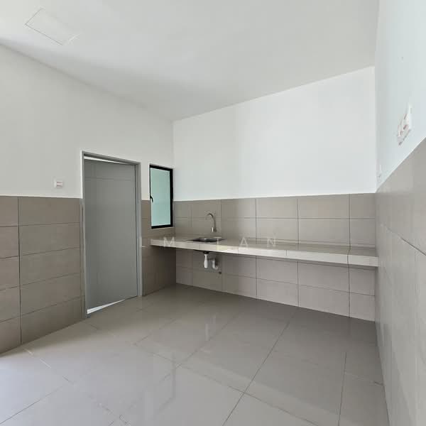 2-storey Terraced House for Sale in Lunas (Kedah) - LM Tan - Kitchen - PropertyGuru.com.my