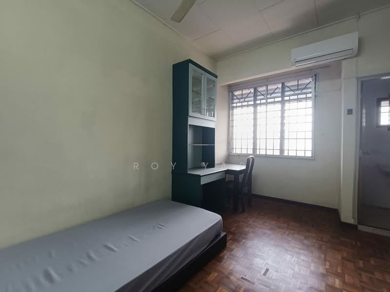2-storey Terraced House for Sale in Taman Johor Jaya (Johor Bahru) - Roy Yap - Bedroom - PropertyGuru.com.my