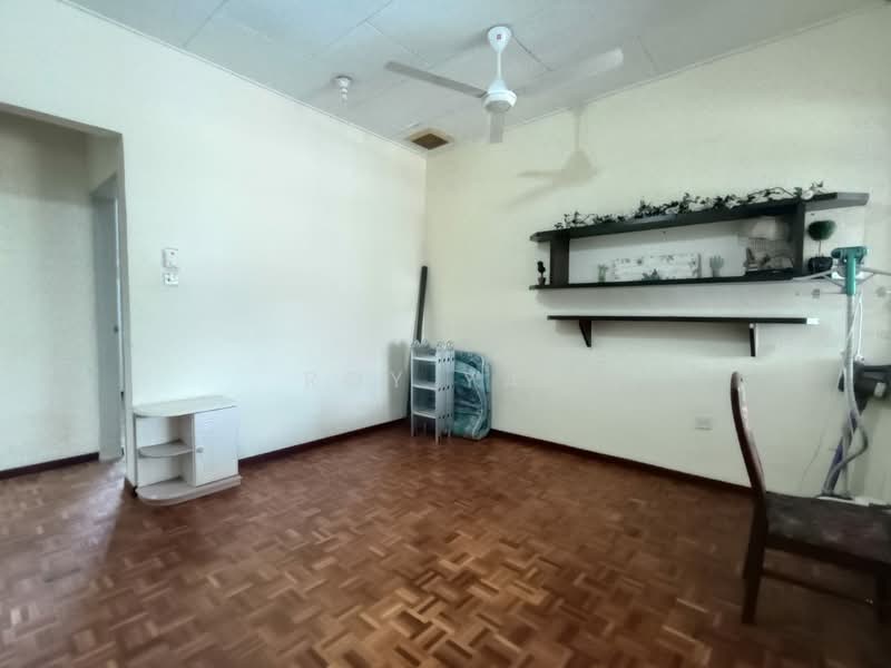 2-storey Terraced House for Sale in Taman Johor Jaya (Johor Bahru) - Roy Yap - Living Room - PropertyGuru.com.my