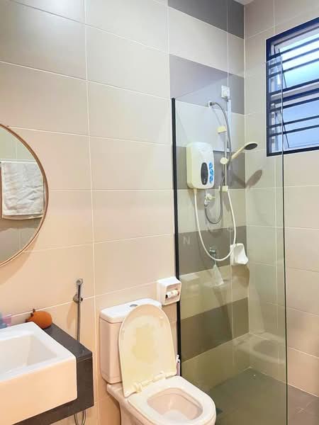 Semi-Detached House for Sale in Kota Kemuning (Shah Alam) - LIM KHENG BOON - Bathroom - PropertyGuru.com.my