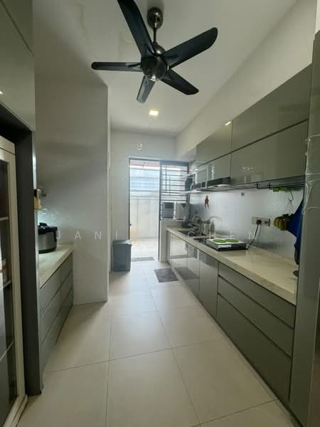 Semi-Detached House for Sale in Taman Seri Bukit Segambut (Batu) - Janice Chen - Kitchen - PropertyGuru.com.my