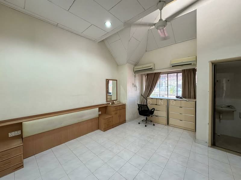 Rumah Teres 2 Tingkat untuk Dijual di Sungai Nibong (Bayan Lepas) - Venus Chong - Bedroom - PropertyGuru.com.my