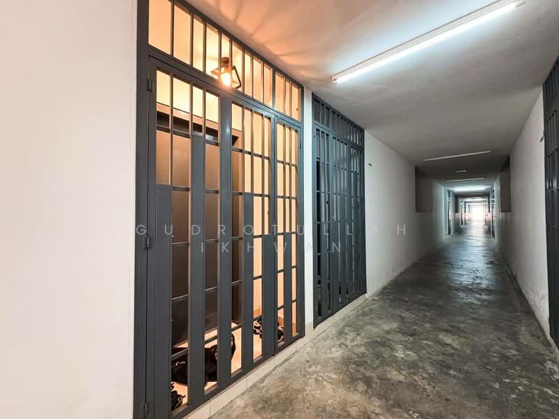 Apartment for Sale at Selangorku Pr1ma Lakefront Homes - Gudrotullah Ikhwan - Corridor - PropertyGuru.com.my
