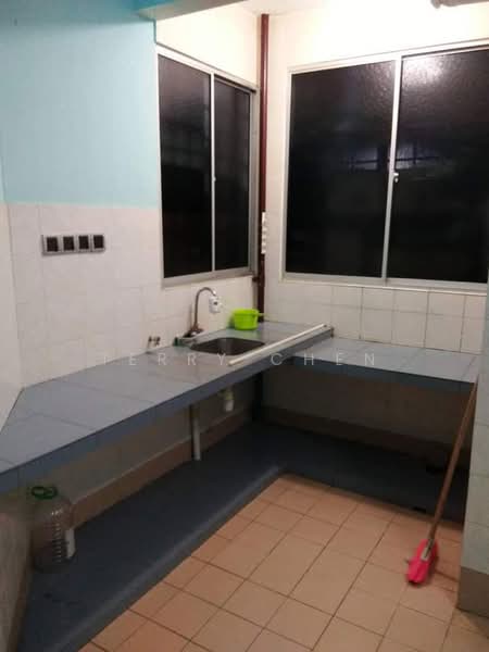 Pangsapuri untuk Dijual di Megaria Lili Apartment - Terry Chen - PropertyGuru.com.my