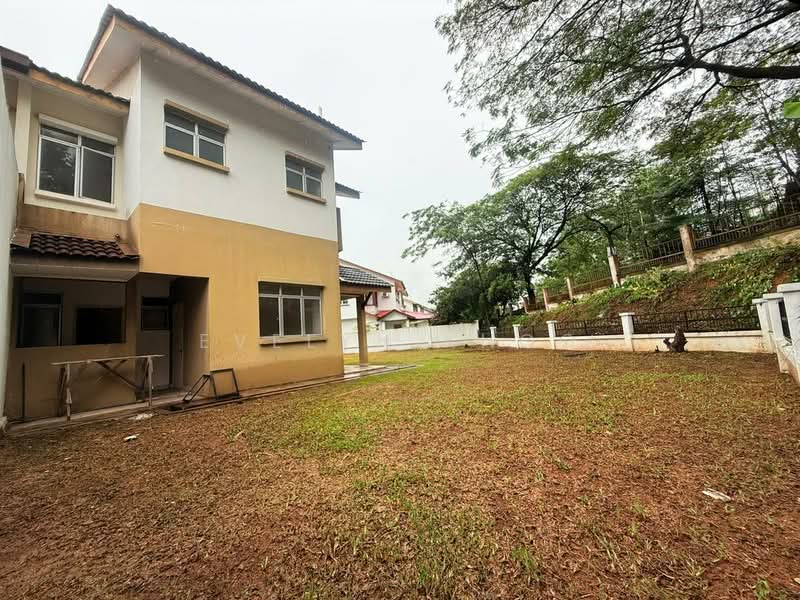Rumah Berkembar untuk Dijual di Kota Emerald (Rawang) - Evelyn Khoo - Exterior - PropertyGuru.com.my