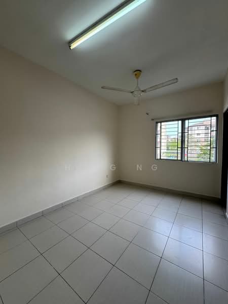 Pangsapuri untuk Disewa di Pangsapuri Akasia (Bandar Botanic) - Hong Ng - Interior - PropertyGuru.com.my