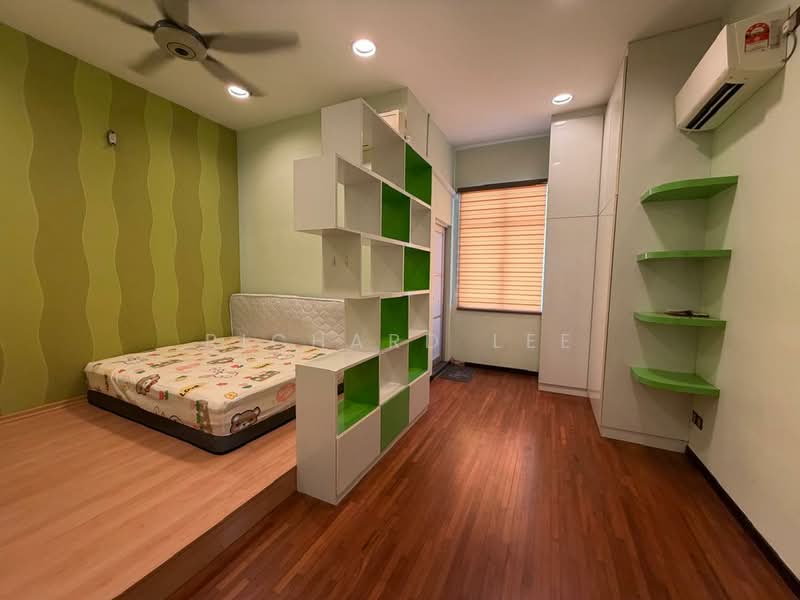 Semi-Detached House for Sale in Taman Perling (Perling) - Richard Lee - Bedroom - PropertyGuru.com.my