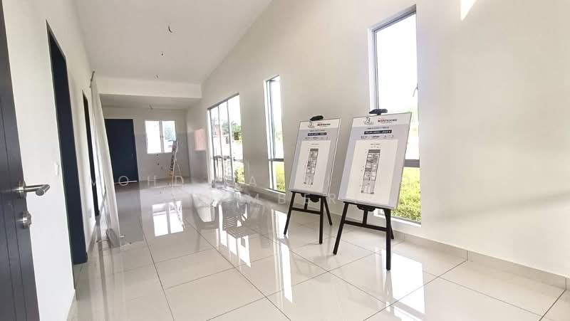 Terraced House for Sale in Dengkil (Selangor) - Mohd Zakri Mohd Zamberi - Corridor - PropertyGuru.com.my