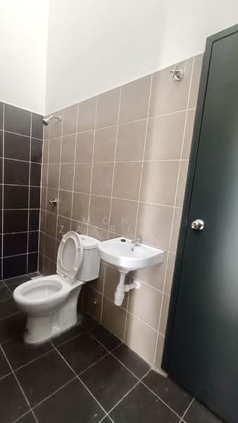 Terraced House for Sale in Dengkil (Selangor) - Mohd Zakri Mohd Zamberi - Bathroom - PropertyGuru.com.my