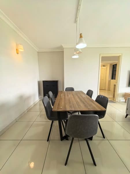 Kondominium untuk Dijual di The Straits View Condominium - Shirley Haw - PropertyGuru.com.my